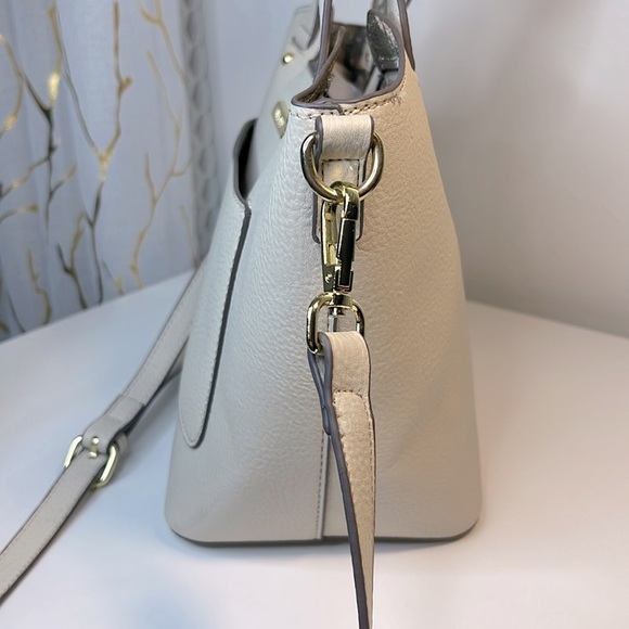 Steve Madden White Leather Breece Satchel Crossbody with matching Cosmetic bag - Picture 4 of 12